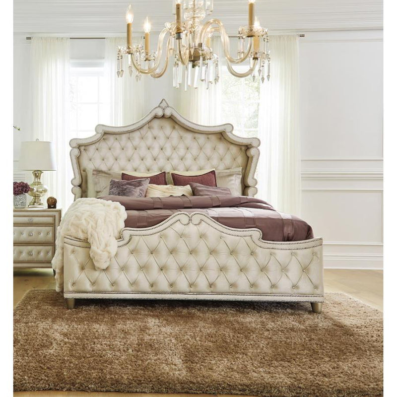  Coaster Furniture Antonella 223521Q Upholstered Queen Panel Bed - Ivory and Camel IMAGE 2