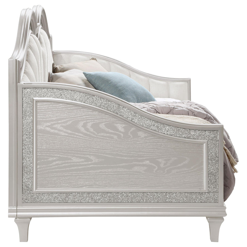  Coaster Furniture Evangeline 360121 Upholstered Twin DayBed - Silver Oak IMAGE 10